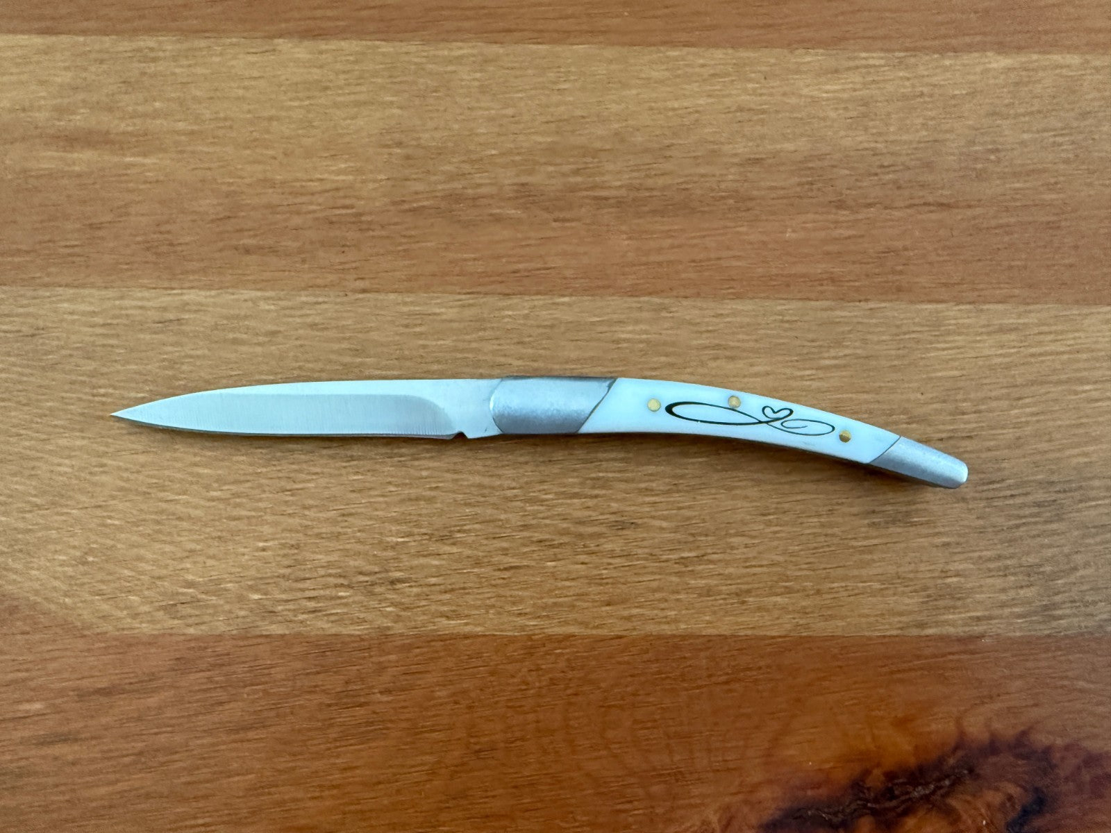 2.76" Stainless Steel Blade Pocket Knife White ABS Heart Design Spanish Made