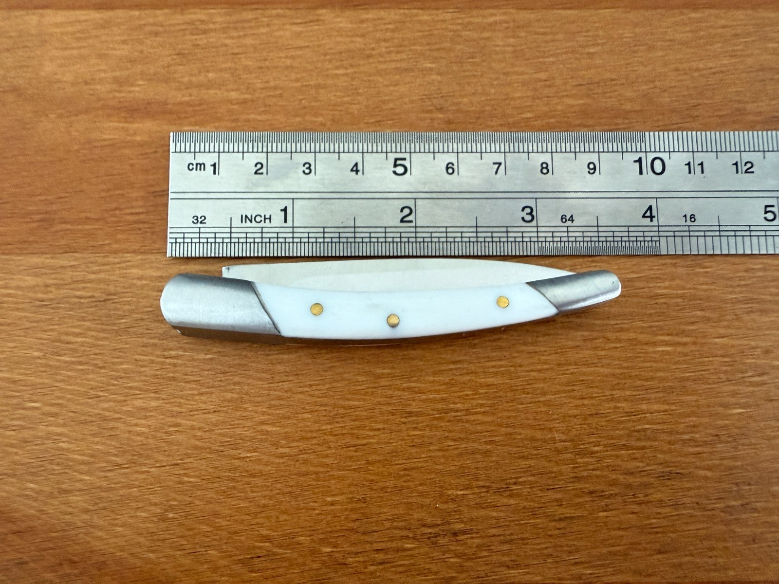 2.76" Stainless Steel Blade Pocket Knife White ABS Heart Design Spanish Made