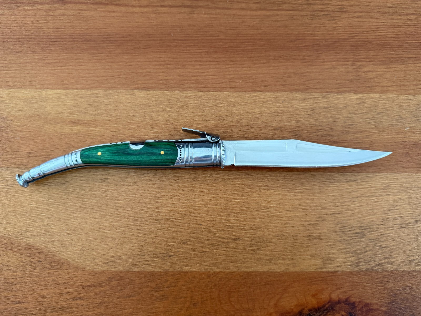4.13” Spanish Navaja Serrana Ratchet Folding Knife Green Stamina Wood Scales