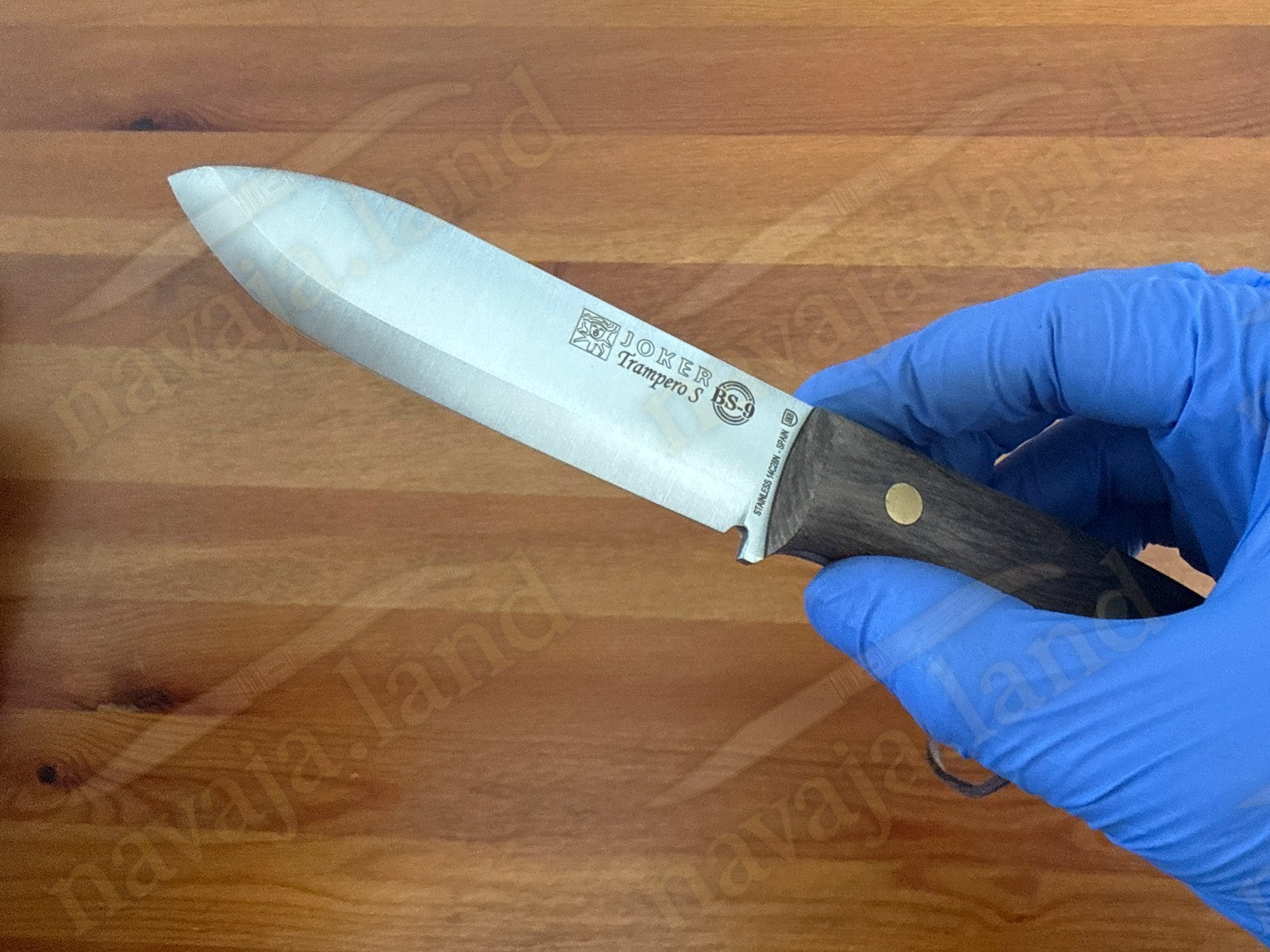 Joker BS9 Trampero Hunting Knife 3.94" Blade 14C28N Walnut Handle + Sheath Spain