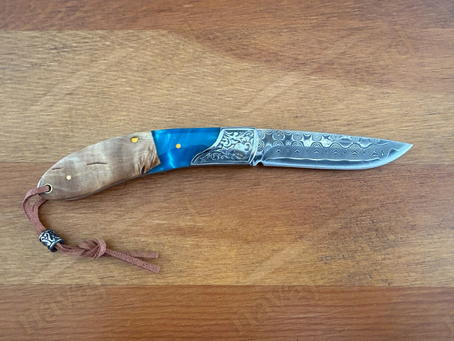 79 Layers Damascus Folding Knife – Ornated Bolster – 7.30 cm (2.87") Blade