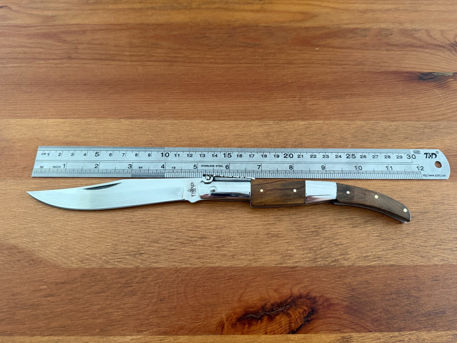 5.1" Arabian Style Navaja with Ratchet Pocket Knife Olive Wood and Steel Handle