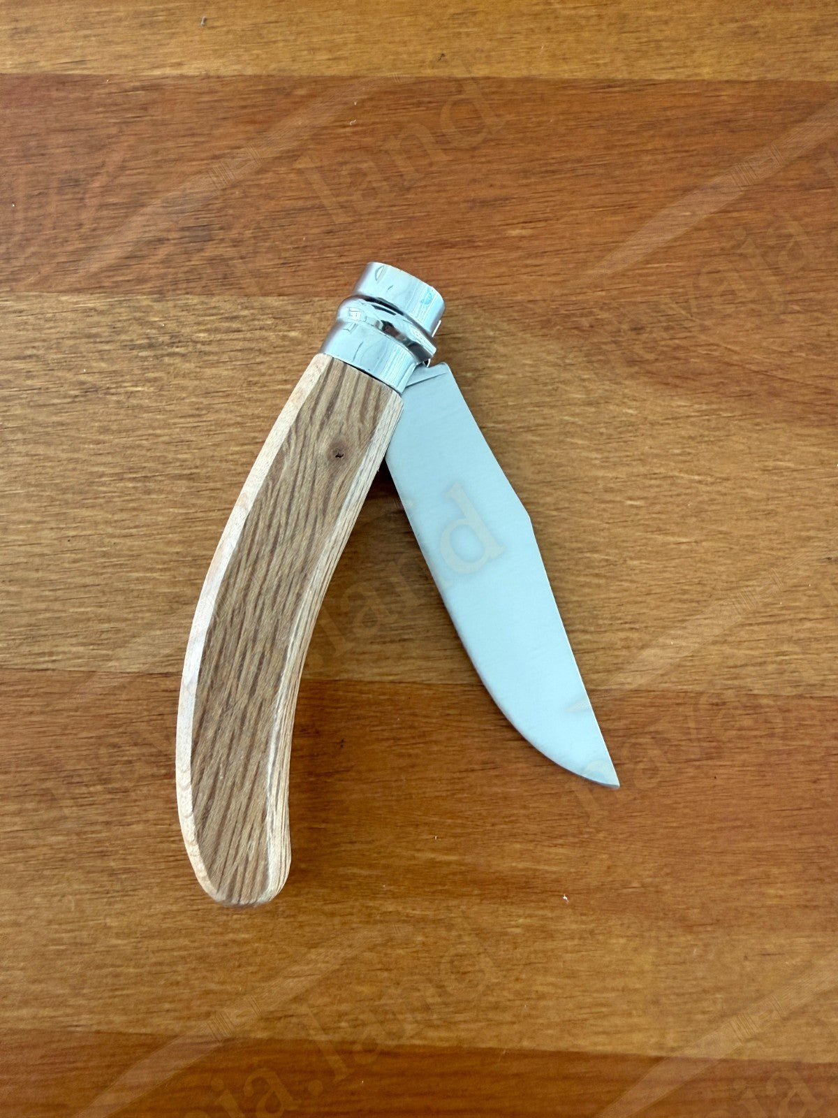Oak Wood Handle Joker Folding Knife 8 cm (3.15 in) Blade with Viroblock Lock