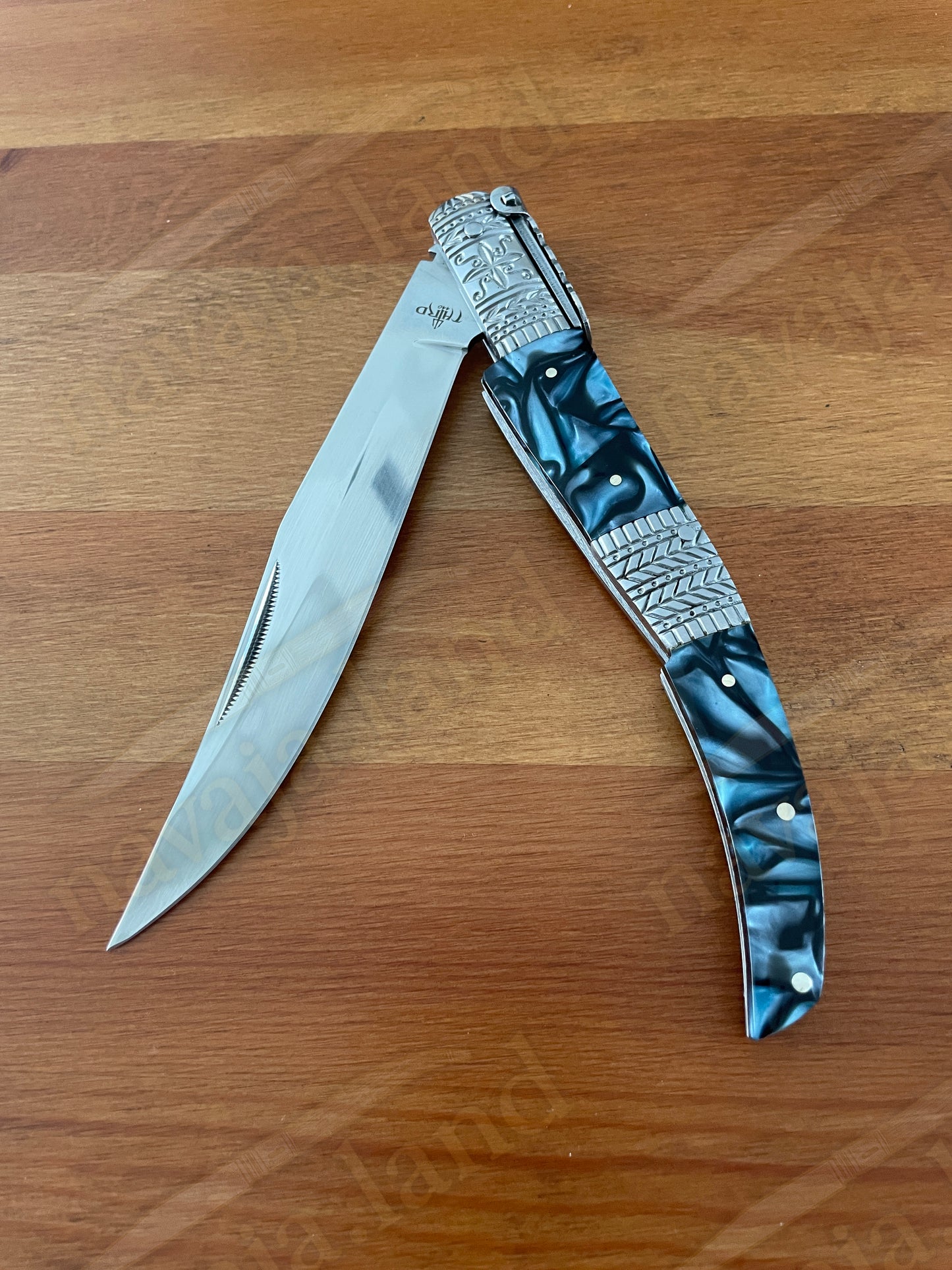 5.9" Arabian Style Navaja with Ratchet Pocket Knife Blue Acrylic & Steel Handle
