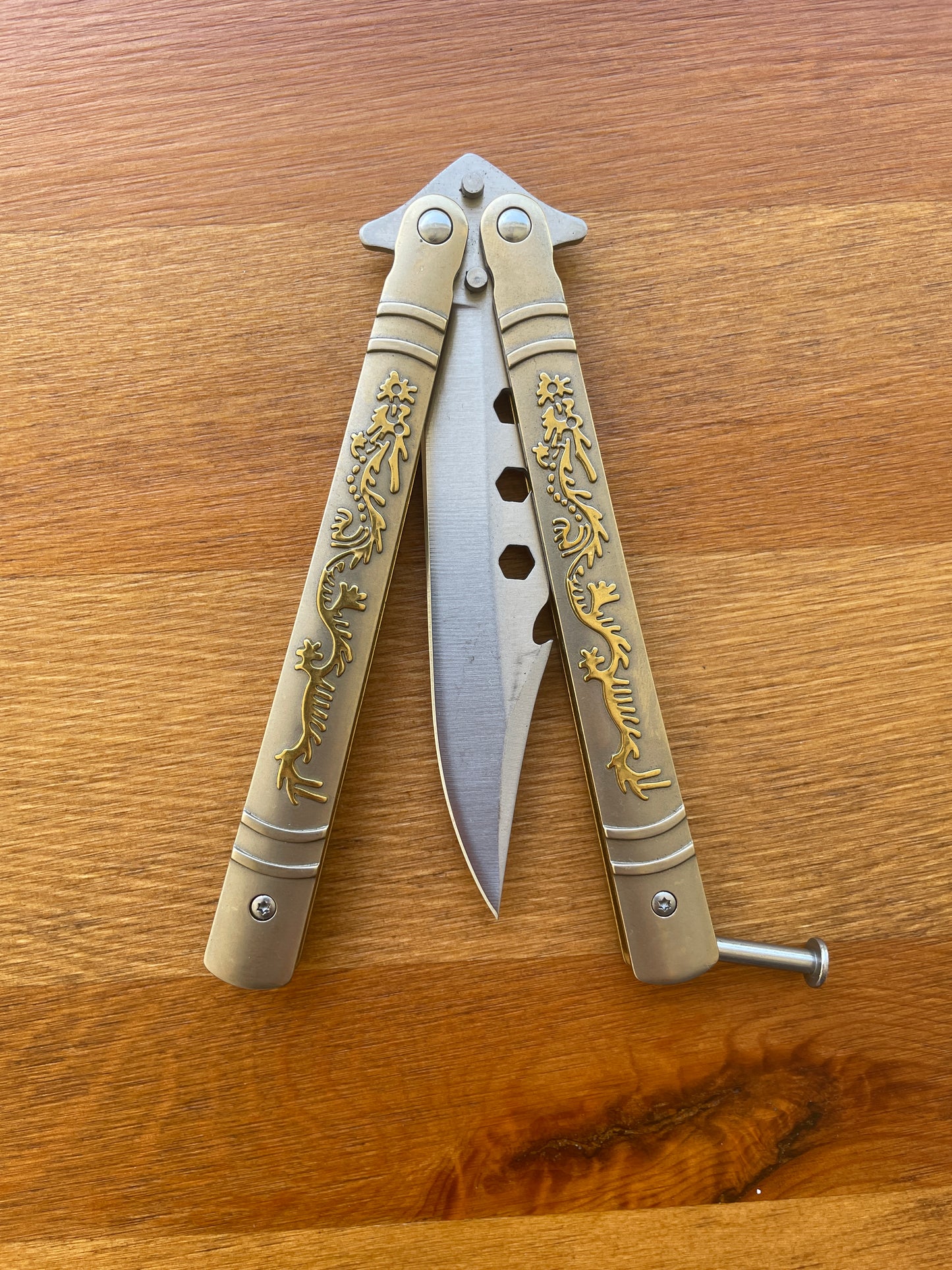 4.13" Fan Knife With Golden Decorated Handle and Sheath