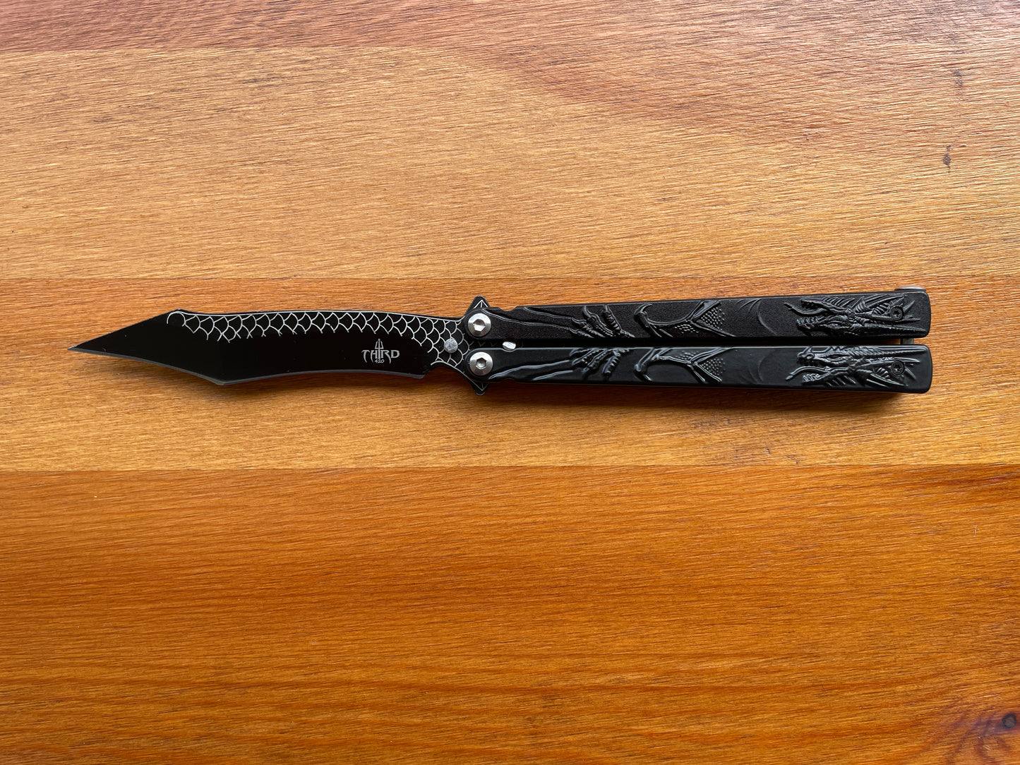 4.25" Black Finish Stainless Fan Folding Knife Dragon Decorated Handle