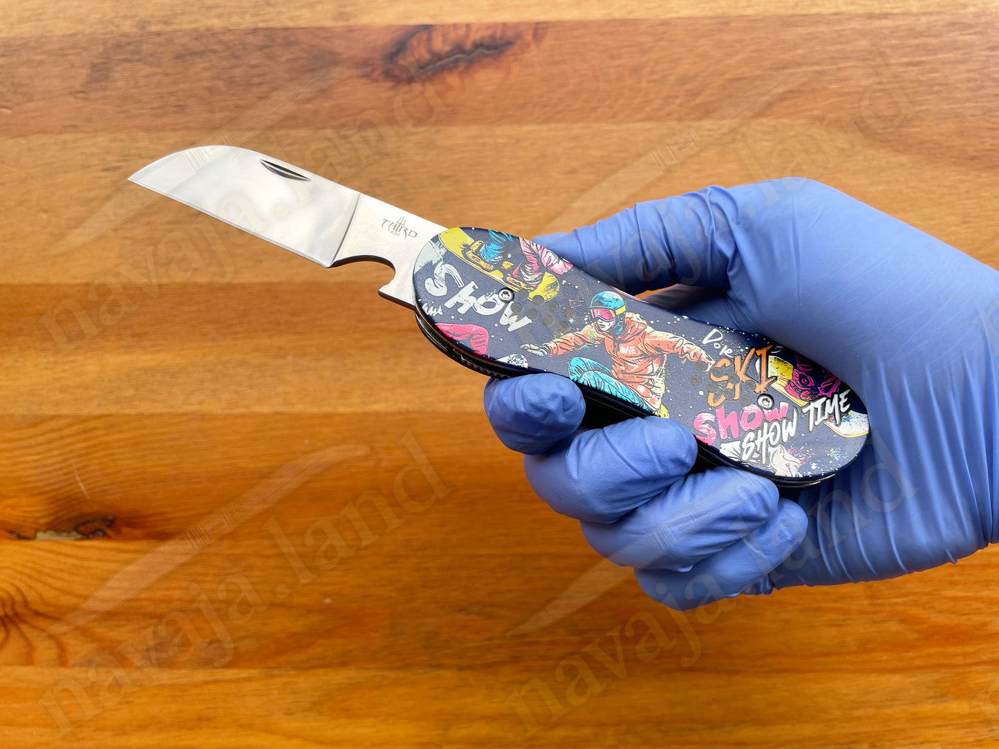 3.14” Snowboard Pocket Knife – Bottle Opener | Liner Lock | Aluminum Handle