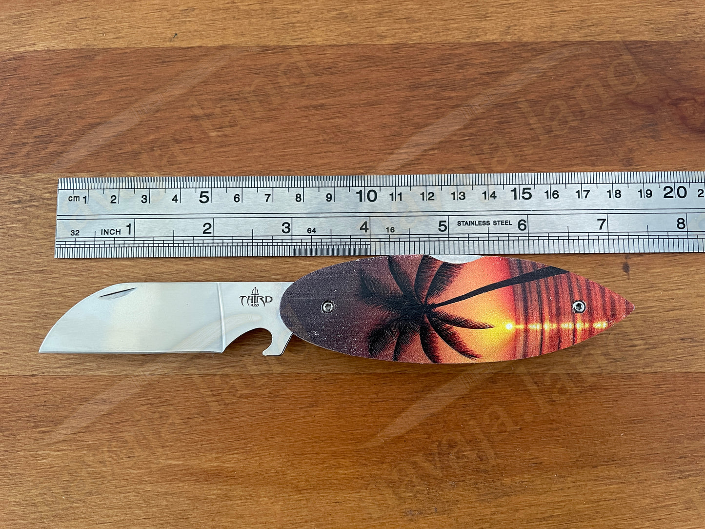 Surfboard “PALMERA” Pocket Knife – Beechwood Handle | Bottle Opener | Lockback