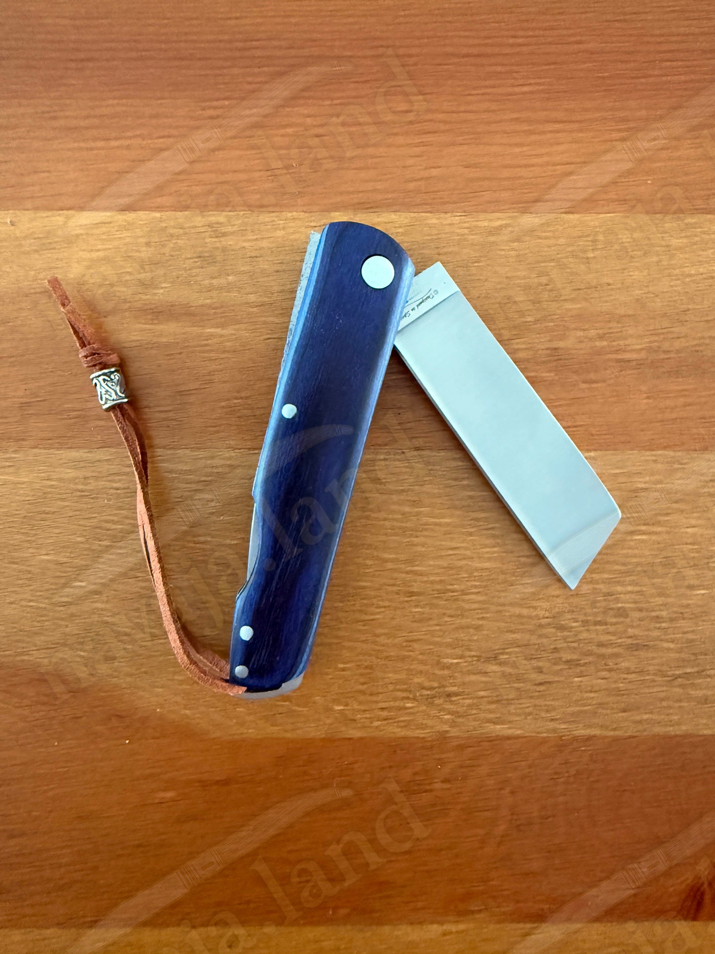 2.95" Cut Tip Navaja Pocket Knife Sailor / Marinera Blue Wood Handle Lockback